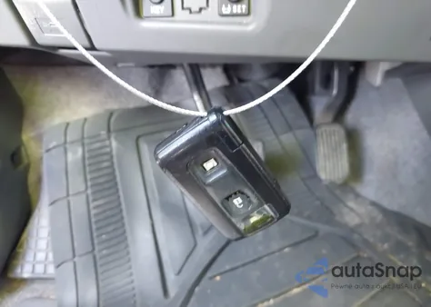 2008 Toyota Prius Touring z USA, uszkodzony, nr VIN JTDKB20U783387416